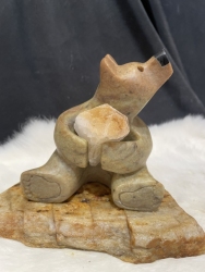 Winnie the Pooh and the Honey Comb